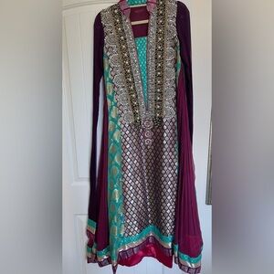Pakistani Waseem Noor suit size S